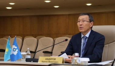 Закрытая церемония: почему ЦИК не допустил СМИ на вручение удостоверений депутатам