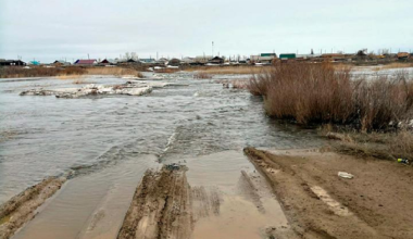 Работу пропускного пункта в Костанайской области остановили из-за паводков