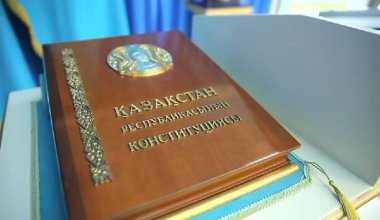 Переволновались? Запинания и ошибки депутатов во время присяги обсуждают в сети (ВИДЕО)