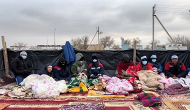 Как в Мангистау проходит «сухая голодовка» и почему забастовщики Жетыбая отказываются от вакансий