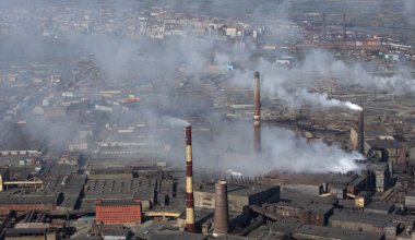Экокатастрофа в Атырау: деятельность АНПЗ могут приостановить
