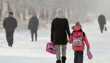 Школьников Астаны отправили на дистанционный формат обучения