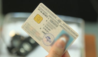 21-летний парень ездил без прав и номеров в Уральске