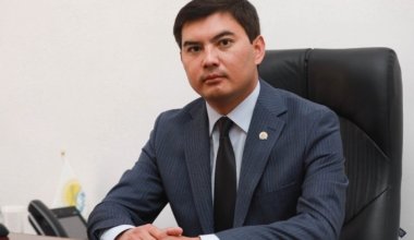 Аким Атырау рассказал, какая у него зарплата