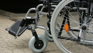 Осужденного с инвалидностью расположили на 4 этаже колонии в ЗКО