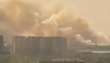 Астану окутал сильный дым из-за пожара