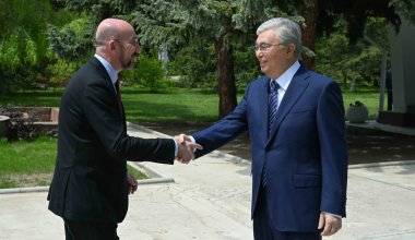 Токаев встретился с президентом ЕС Шарлем Мишелем