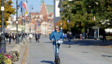Самокатчикам ограничили движение в Алматы