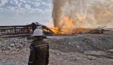 Не удаётся применить спецоборудование - власти о пожаре на месторождении в Мангистау
