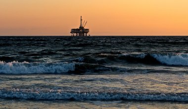 Казахстанскую нефть упомянули в новом пакете санкций против России