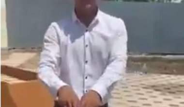 Издеваются над аттестатом: видео с казахстанскими школьниками возмутило Казнет