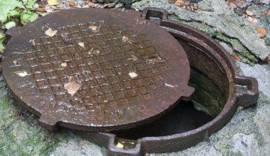 Расследование начали из-за гибели рабочих в канализации в Атырауской области