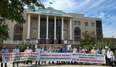 На митинг вышли дольщики в Атырау