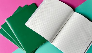 На 77% подорожали школьные тетради за год в Казахстане