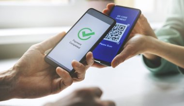 Покупки на 2,2 трлн тенге оплатили казахстанцы через QR в первом полугодии