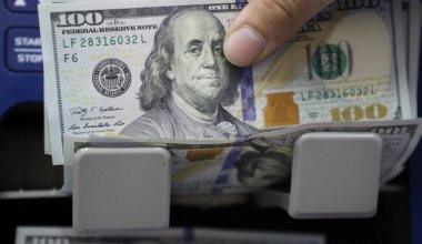 В Казахстане резко упал курс доллара