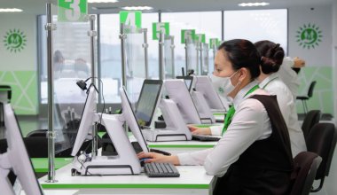 Работников спецЦОНа в Кокшетау подозревают в незаконной регистрации грузовых авто