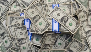 Очередной рост: названы официальные курсы валют на выходные
