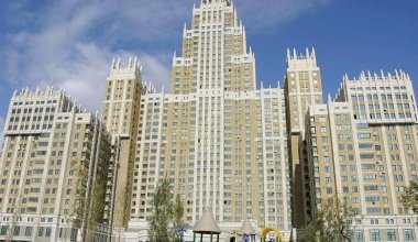 Школьник прыгнул с 12 этажа в Астане: полиция завела расследование