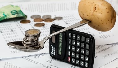 Казахстанцы тратят на еду больше денег, но стали меньше есть