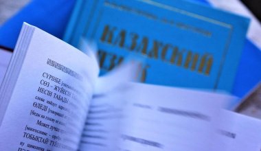 Токаев высказался об "особой роли" русского языка и усилении статуса казахского языка