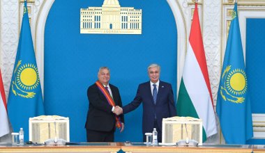 Токаев наградил Виктора Орбана орденом "Достық"