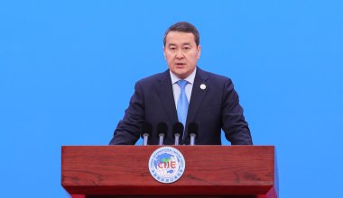 Смаилов пригласил китайские компании участвовать в экономической кооперации