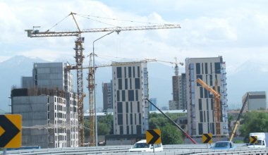 По решению суда: незаконные постройки снесут в горах Алматы