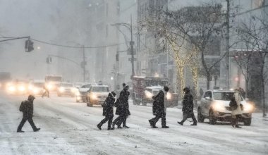 В 12 регионах Казахстана объявили штормовое предупреждение