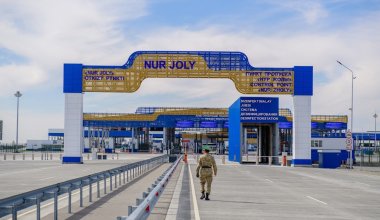 Без остановки: пункт пропуска «Нур жолы» начнёт работать круглосуточно
