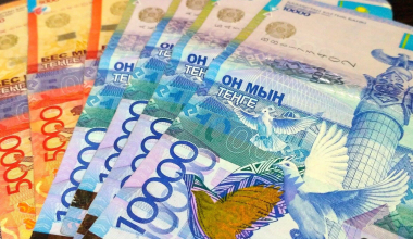 К концу года казахстанцам выплатят по 150 тысяч тенге на карту: старый фейк вновь гуляет по Казнету