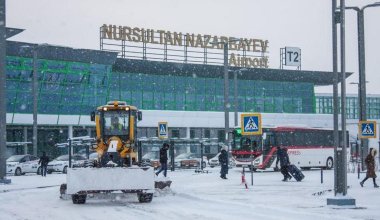 “Другого выхода нет” - министр транспорта велел ждать застрявшим пассажирам