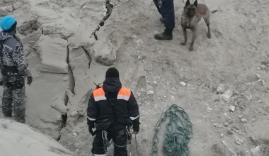 ЧП на руднике "Майкаинзолото": к поискам автобуса с людьми подключились кинологи