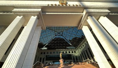 Четырёх судей Верховного суда Казахстана освободили от должностей