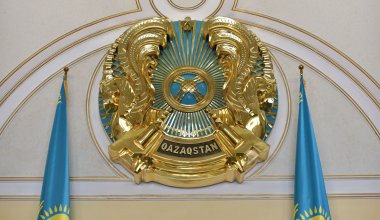 Герб Казахстана планируют изменить из-за "признаков советской эпохи"