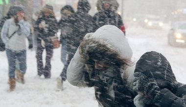 Почти по всему Казахстану объявили штормовое предупреждение