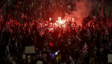 Тысячи людей вышли на протест против политики Нетаньяху в Израиле