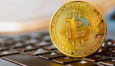 Биткоин может подорожать до миллиона долларов