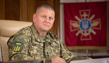 Зеленский уволил экс-главкома ВСУ с военной службы: что известно