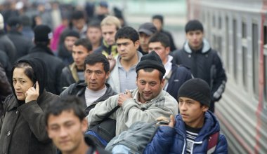 Возвращение трудовых мигрантов, социальное неравенство: обзор узбекской прессы