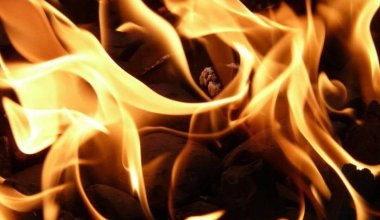 Погибли пенсионеры: в Актюбинской области произошел крупный пожар