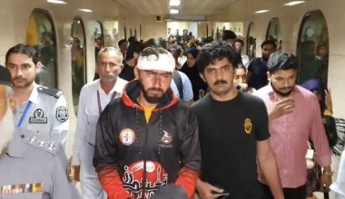 Пакистан вывез почти 200 студентов из Кыргызстана