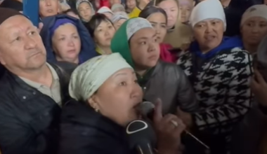 "Чтобы требования не превратились в политические": митинг в затопленном Кульсары завершился