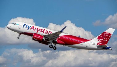 "Напоминают мошенников": FlyArystan ответила на жесткую критику депутата