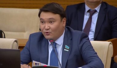Депутат Максат Толыкбаев покинет парламент