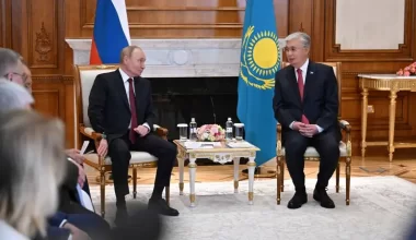 Токаев встретился с Путиным