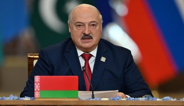 Все дрожим перед этим долларом - Лукашенко призвал перейти на платежи в нацвалютах