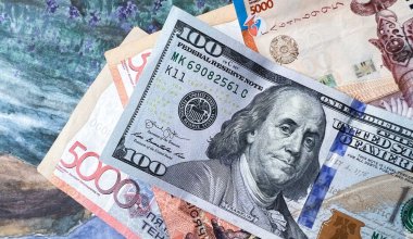 Курс доллара вырос до 476 тенге в Казахстане