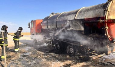 Грузовик с нефтью загорелся в Жанаозене