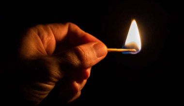 Есть погибший: в Европе подожгли приют для беженцев